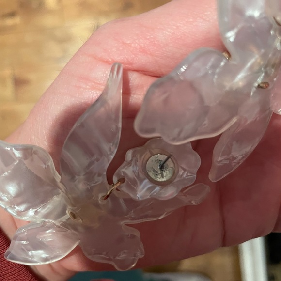 Opaque white Acrylic lily earrings - Picture 5 of 6